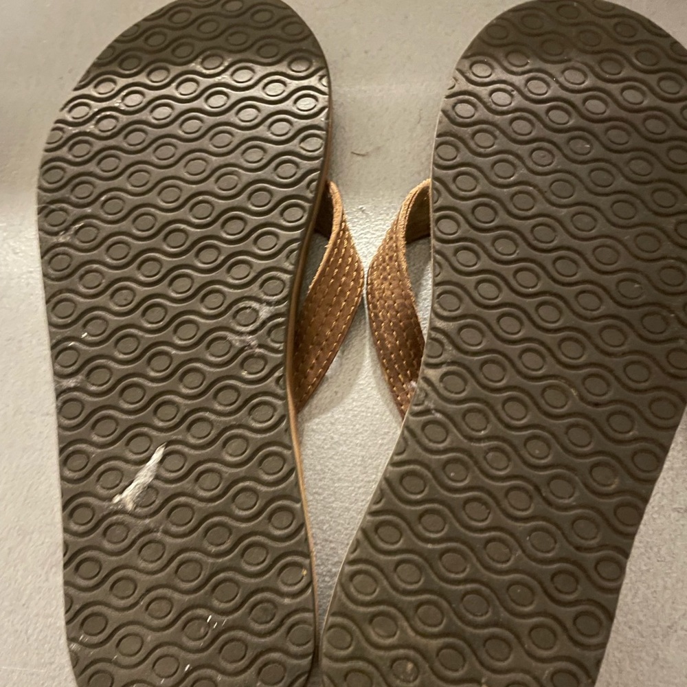 American Eagle sandals - Picture 3 of 4